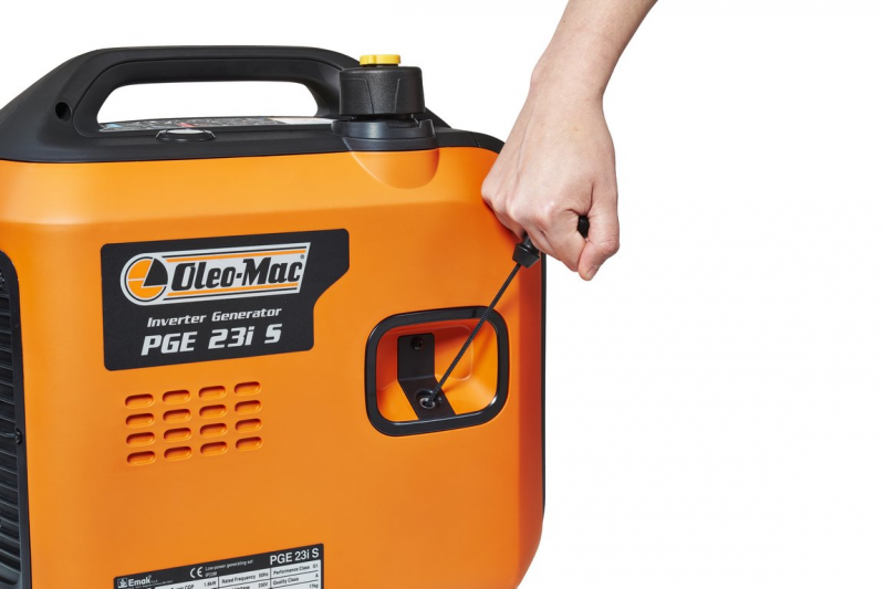 Генератор інверторний Oleo-Mac PGE 23iS